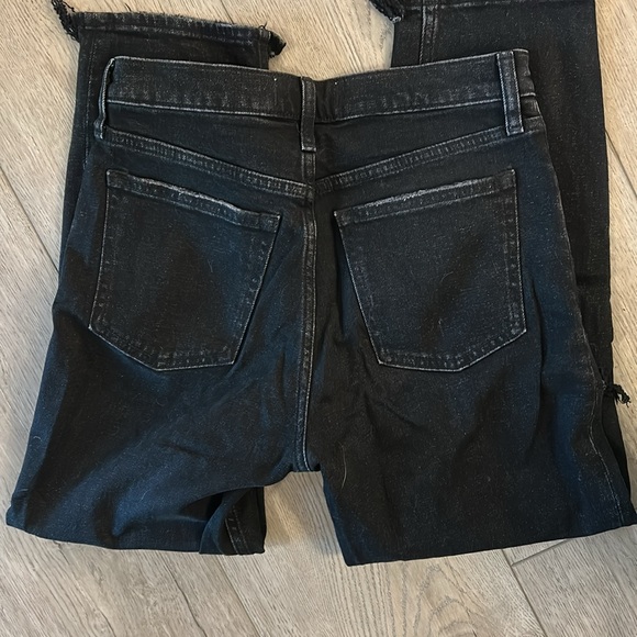 ABERCROMBIE THE MOM HIGH RISE JEAN BLACK WITH DISTRESSING EUC SIZE 26 SHORT - Picture 6 of 7